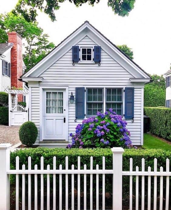 32 White Picket Fence Ideas for 2019 - A Nest With A Yard